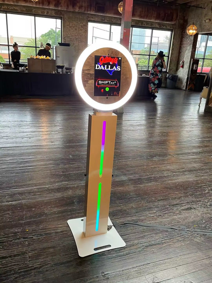 Roam Duo Photo Booth