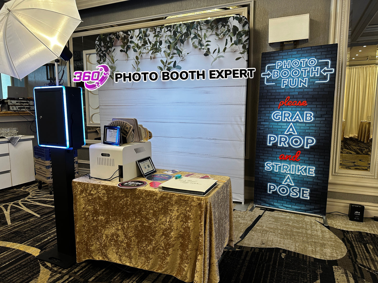 Elite Mirror Photo Booth